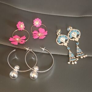 Elegant Silver and Pink Flower Earrings Set